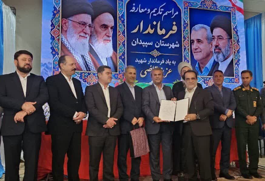 معاون استاندار: وفاق برای توسعه فارس ضروری است
